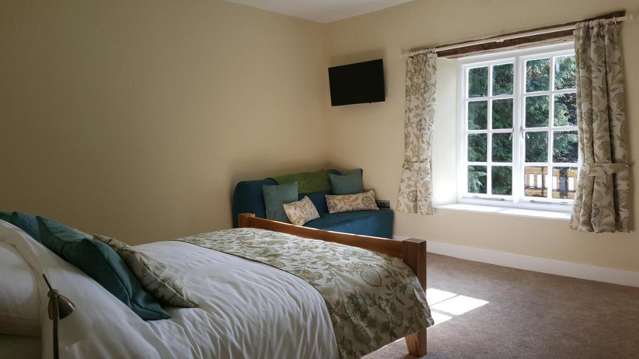 Pontyclerc Farm House Bed And Breakfast Ammanford Eksteriør bilde