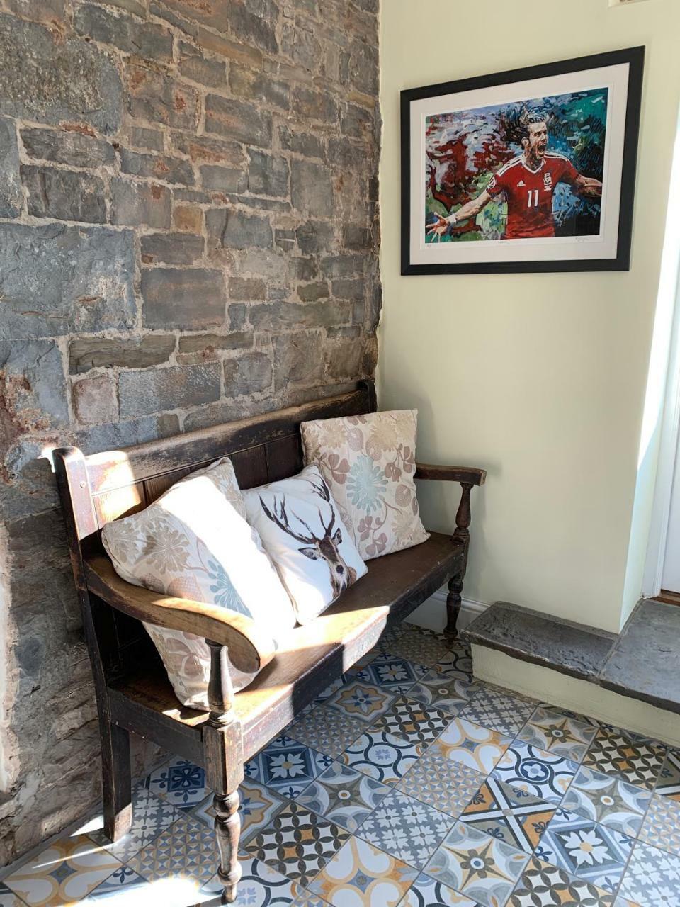 Pontyclerc Farm House Bed And Breakfast Ammanford Eksteriør bilde