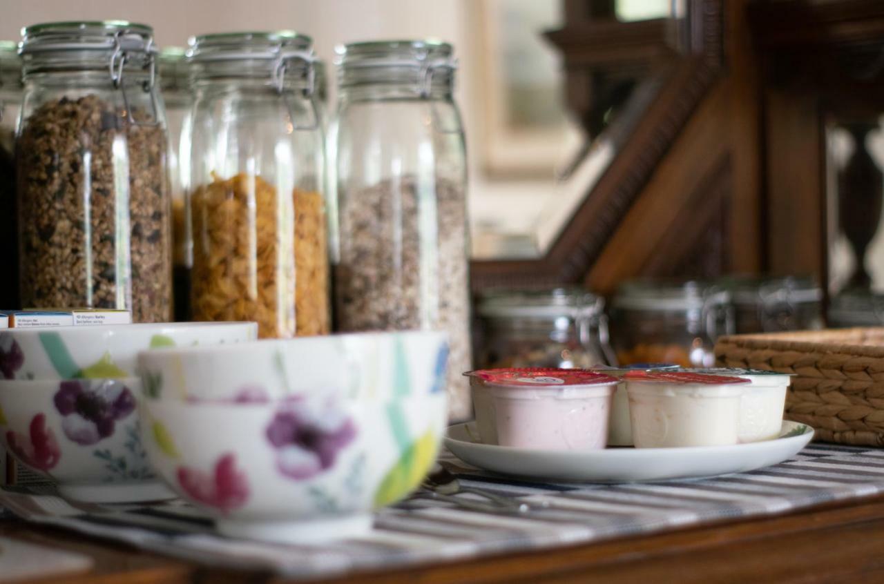 Pontyclerc Farm House Bed And Breakfast Ammanford Eksteriør bilde