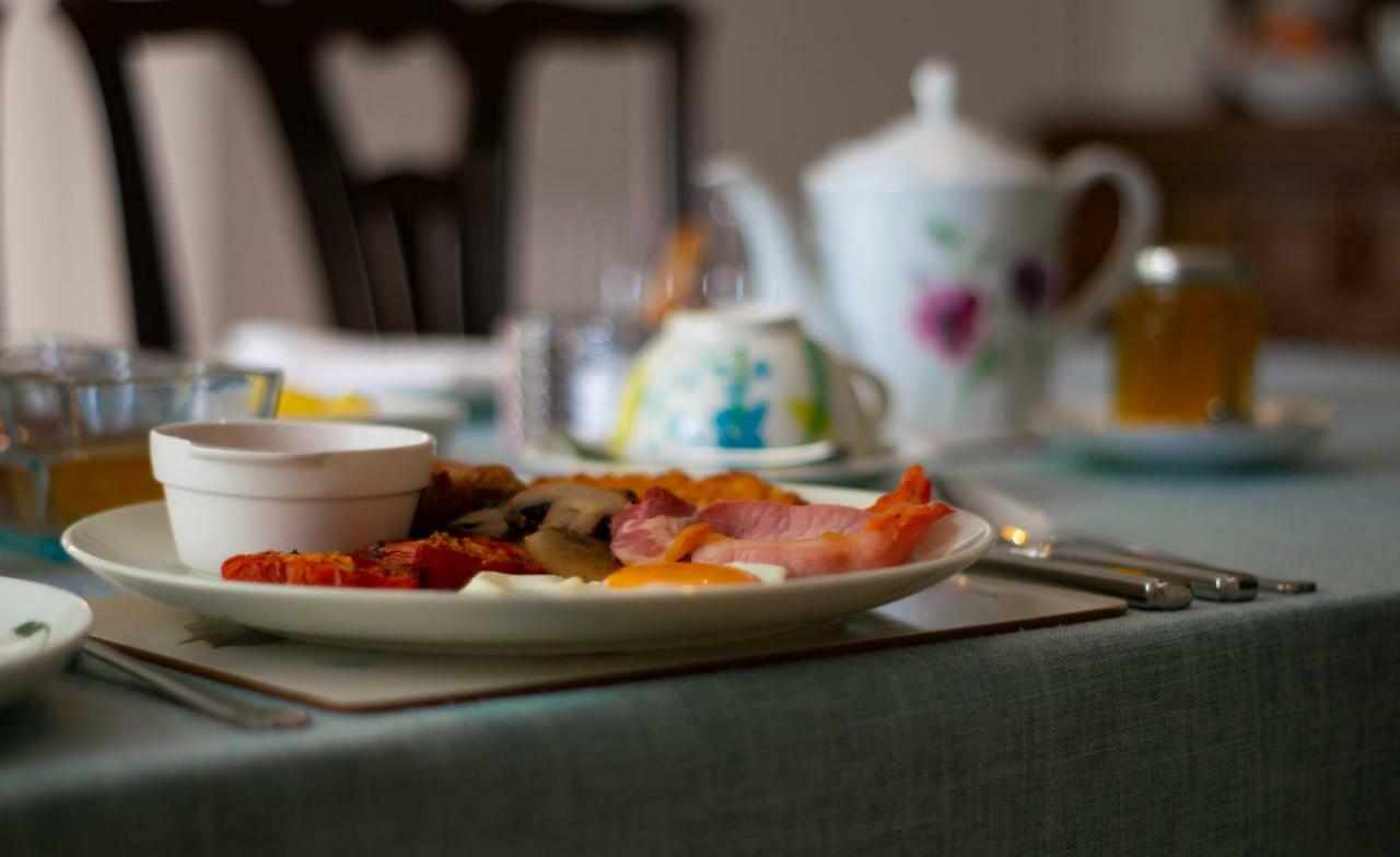 Pontyclerc Farm House Bed And Breakfast Ammanford Eksteriør bilde